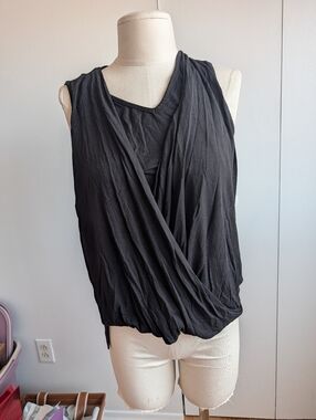 Black Draped V-Neck Sleeveless Camisole